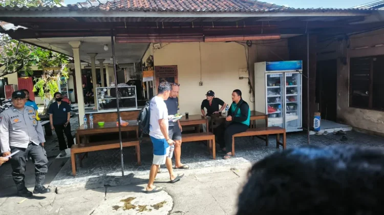 Satpol PP Denpasar Tangani Warga Diduga Alami Gangguan Jiwa