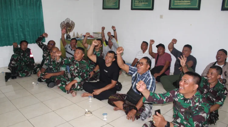 Nobar Koramil Blahbatuh Momentum Perkuat dengan Masyarakat