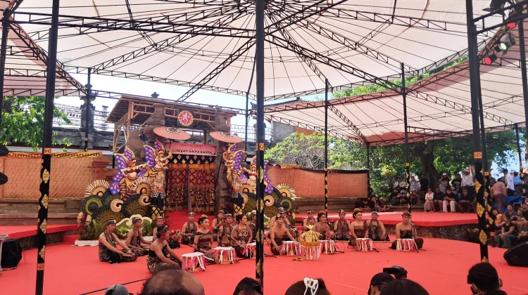 Klungkung Tampilkan Geguntangan Murni dalam Taman Penasar PKB ke-48
