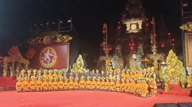 Sekaa Gong Wanita Denpasar Memukau Penonton PKB