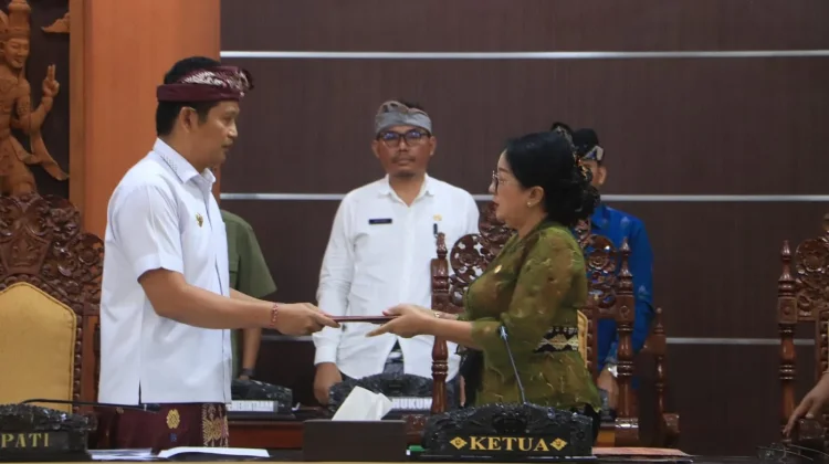 Paripurna DPRD, Bupati Kembang Tegaskan Opini WTP Amanah Sejahterakan Warga