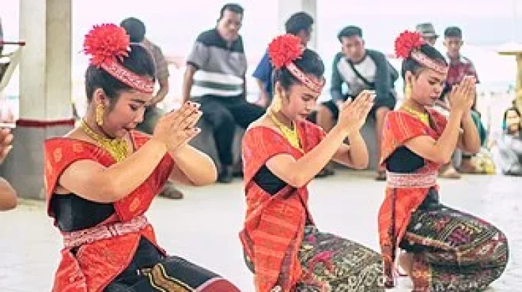 Mengenal Tari Tortor: Tarian Tradisional dan Media Komunikasi Budaya Batak