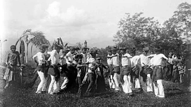 Mengenal Tari Seudati: Tarian Enerjik dan Warisan Budaya Luhur dari Aceh