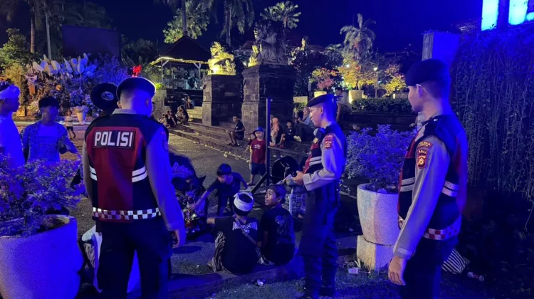 Sat Samapta Polres Klungkung Patroli di Monumen Puputan saat Kuningan