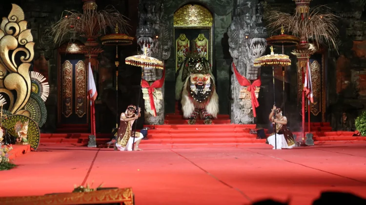 Komunitas Barong Singapadu Tampilkan Eksplorasi Tari Barong Ket Khas Singapadu