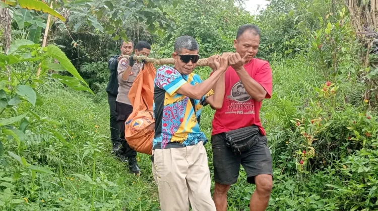Koramil Penebel bersama Polsek dan BPBD Evakuasi Jenazah