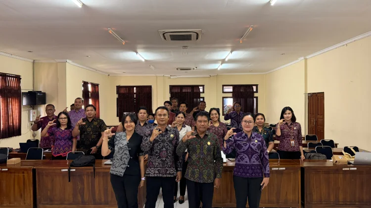 Diskominfo Gianyar Bersama KI Bali Gelar Bimtek Monev KIP 2026