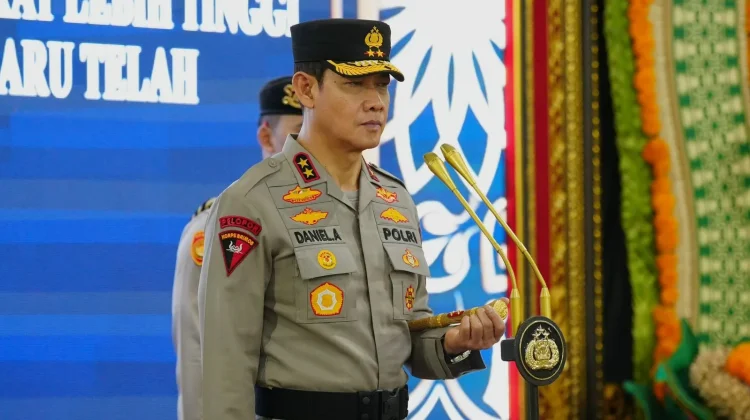 Kapolda Bali Pimpin Kenaikan Pangkat Ratusan Personel Polri