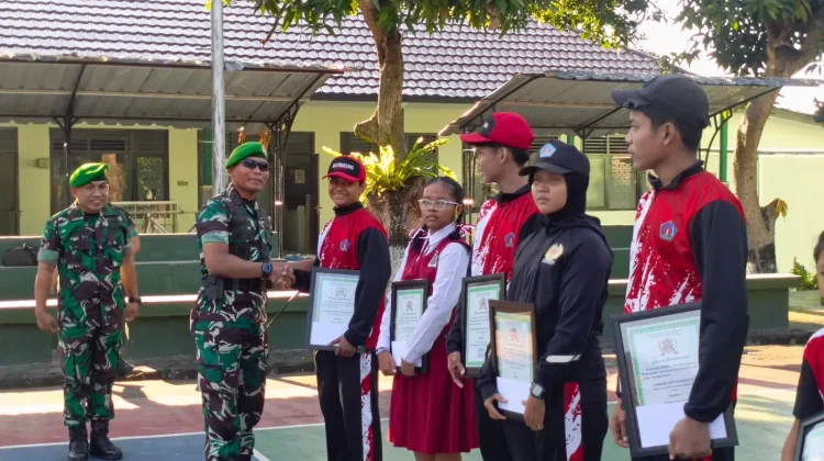 Dandim Klungkung Beri Reward Putra Putri Prajurit Berprestasi