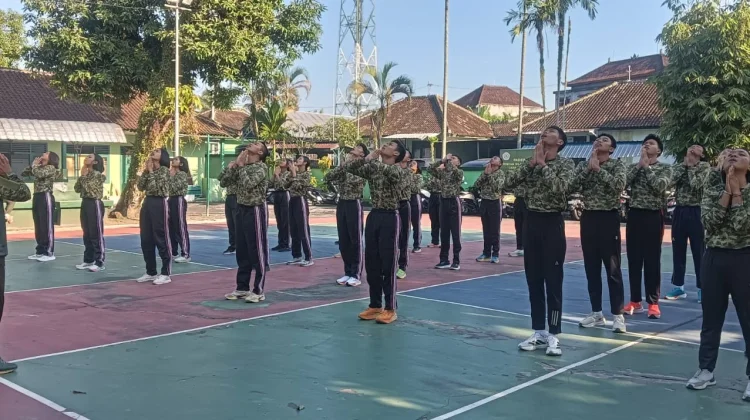 Kodim Klungkung Tanamkan Disiplin dengan Olahraga bersama KKRI