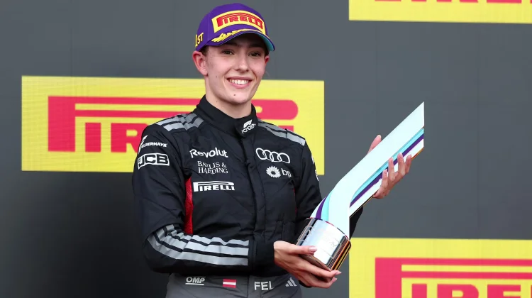 Felbermayr Menangi Reverse Grid Race F1 Academy di Silverstone