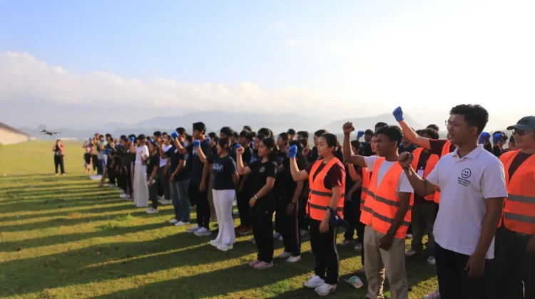 Bupati Satria Hadiri Aksi Clean Up "Back to School" di Kawasan PKB Gunaksa