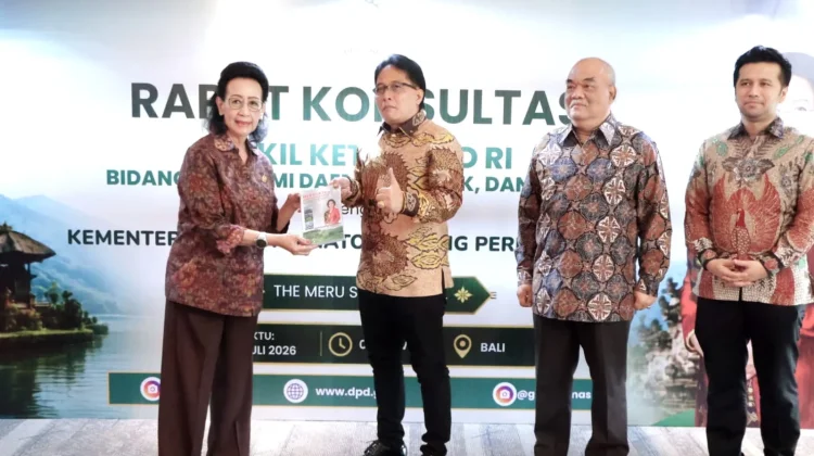 Giri Prasta Tegaskan Arah Pembangunan Bali Berbasis Ekonomi Kerthi