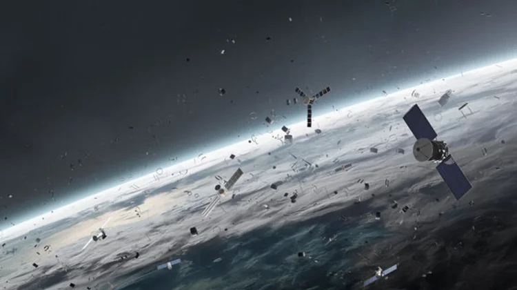 Muncul Kekhawatiran Dampak Membakar ’Satelit Sampah’ di Atmosfer