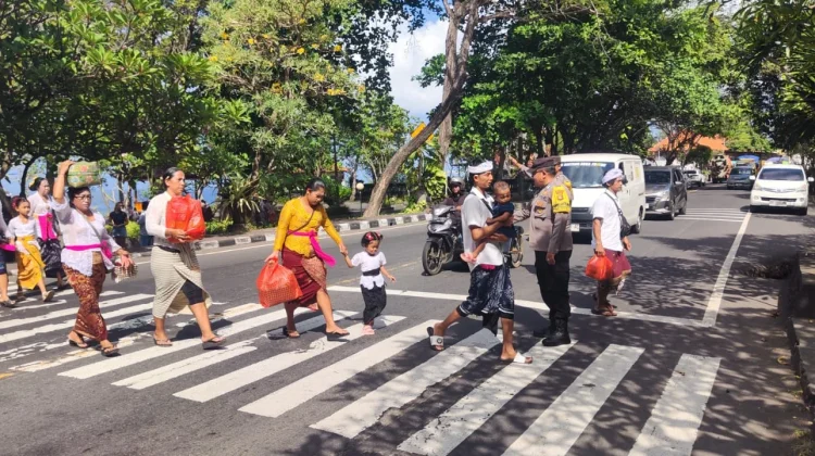 Polres Klungkung Perketat Pengamanan Pujawali di Pura Goa Lawah