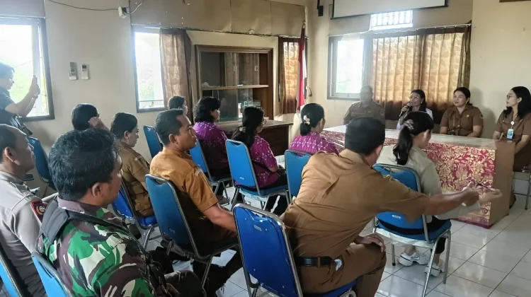 Bantuan Kader Posyandu, Babinsa Harap Jadi Motivasi Yankes