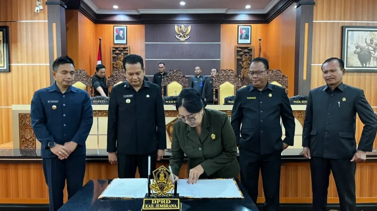 Ranperda Pertanggungjawaban APBD Jembrana 2025 Resmi Disepakati