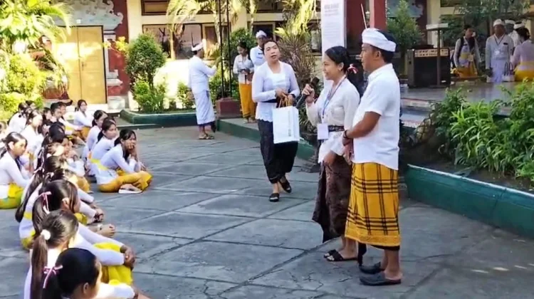KPU Jembrana Rangkul Pemilih Pemula Lewat MPLS