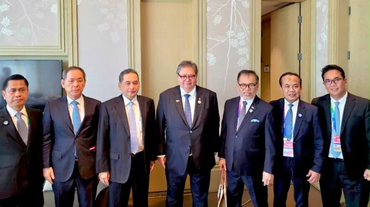 Menko Airlangga Ajak Dua Raksasa Teknologi Perkuat Kerja Sama Ekonomi Digital