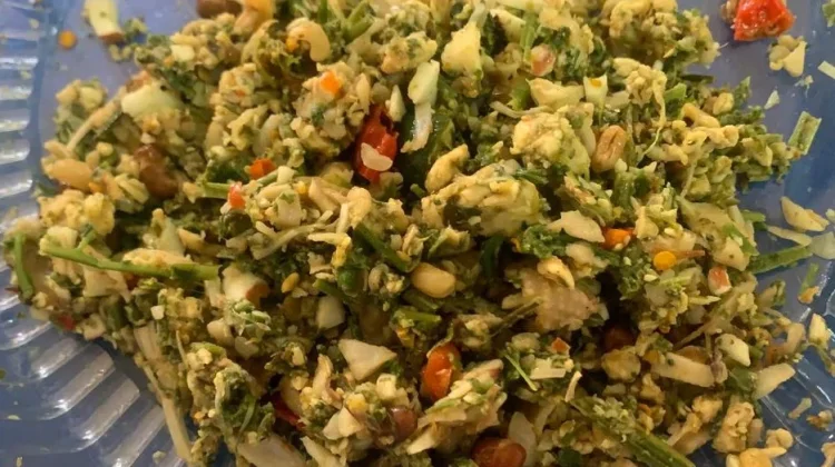 Menikmati Jukut Paku, Kuliner Autentik Bali yang Kaya Serat dan Sarat Tradisi