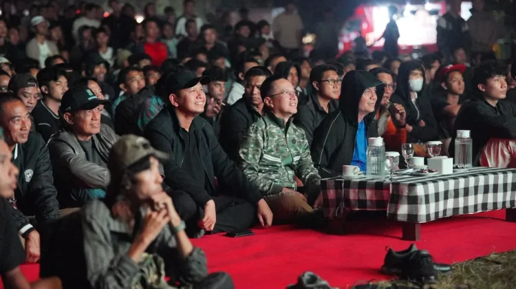 Kodam Udayana Sukses Gelar Nobar Piala Dunia bersama Warga