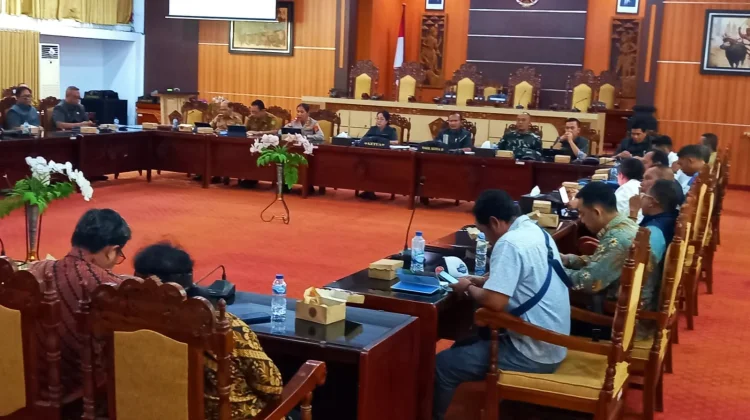Macet Parah Gilimanuk, Puluhan Sopir Gedor DPRD Jembrana