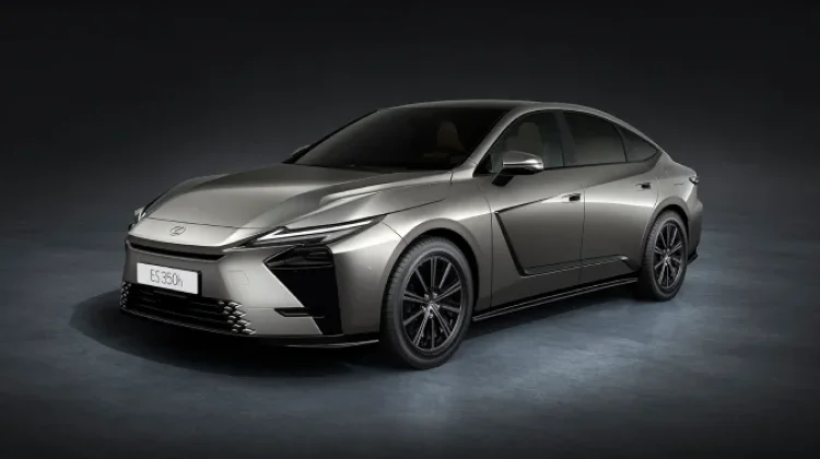 Lexus ES Generasi Kedelapan Hadir dengan Varian Hybrid dan Full Electric