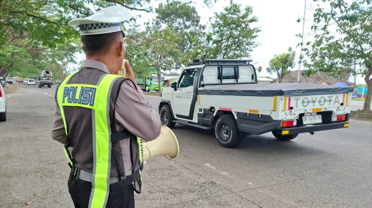 Polantas Menyapa, Satlantas Polres Klungkung Intensifkan Penerangan Keliling