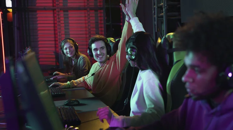 Game MMORPG, Ruang Networking Baru Pekerja Muda