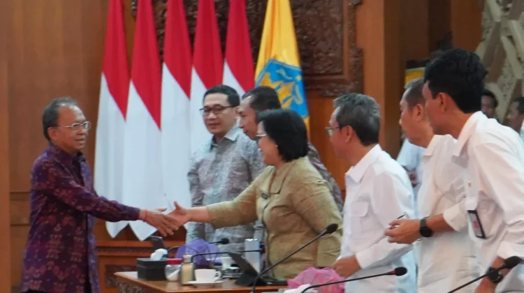 Gubernur Koster Pimpin Rapat Penetapan LP2B, Target Nasional 87 Persen Tercapai
