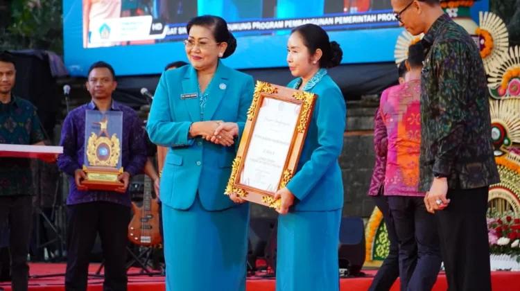 Kabupaten Karangasem Raih Juara Dua Senam pada HKG PKK Bali