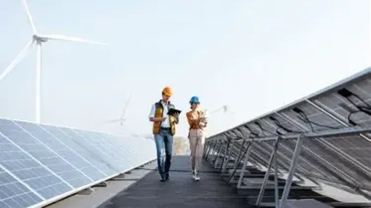 PLN Siap Integrasikan Energi Terbarukan dan Kendaraan Listrik