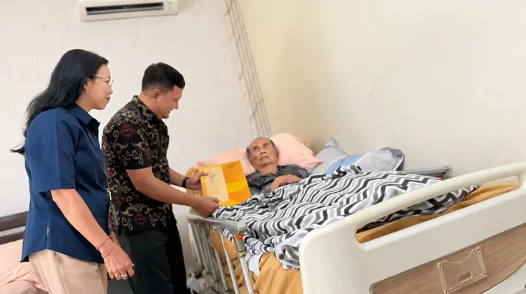 Wujudkan Kemudahan, TASPEN Denpasar Antar Langsung Gaji Pensiun