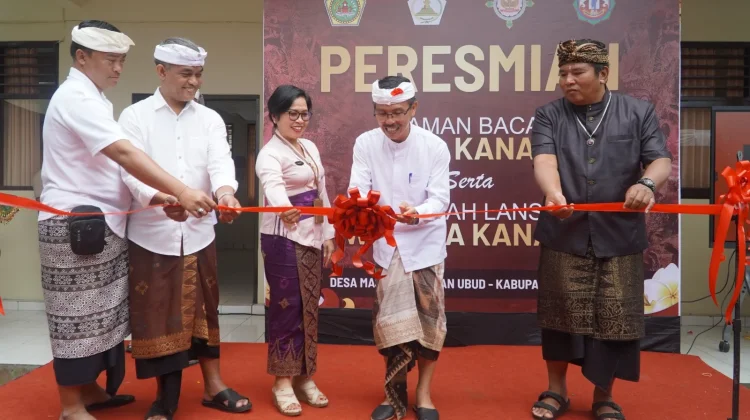 BKKBN Bali Hadiri Launching Sekolah Lansia Wredha Kanaka dan Taman Baca di Gianyar