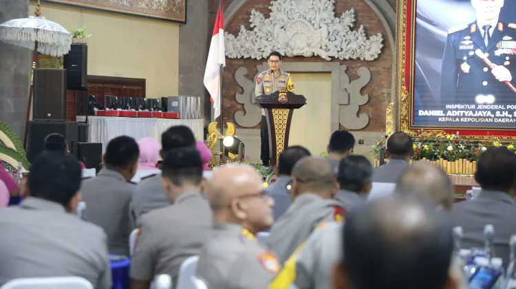 Kapolda Bali Pimpin Pisah Sambut Pejabat Utama Kepolisian