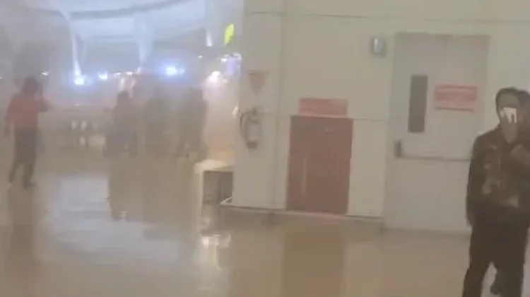 Kepulan Asap Muncul di Terminal Internasional Bandara Ngurah Rai