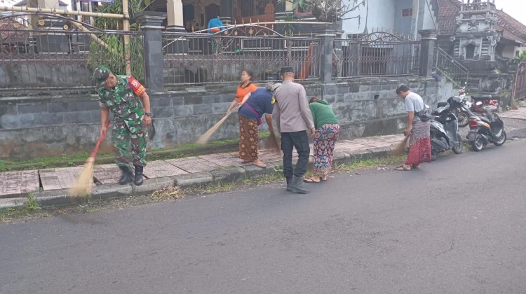 Gerakan Kulkul PKK Hidupkan Gotong Royong Warga Takmung