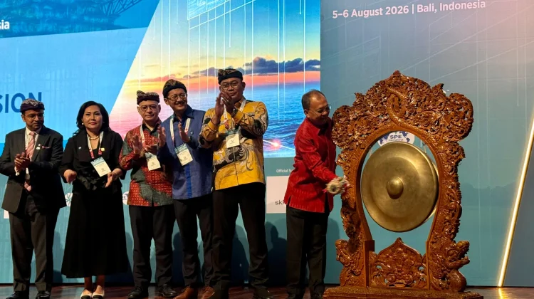 Gubernur Koster Tegaskan Jaga Keseimbangan Bali