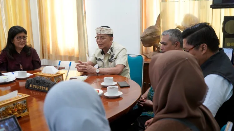 Pemkab Klungkung Perkuat Pengelolaan Sampah Berbasis Ekonomi Sirkular