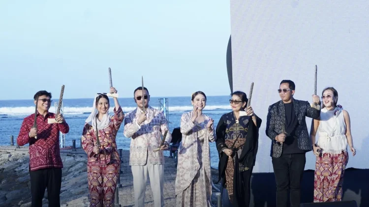 Wamendag Roro Dorong Wastra Nusantara Mendunia di Pembukaan SFW 2026