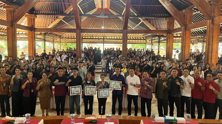 Kuota Beasiswa Jembrana Turun, Bupati Kembang: Tahap 2 Kita Usahakan Tambah