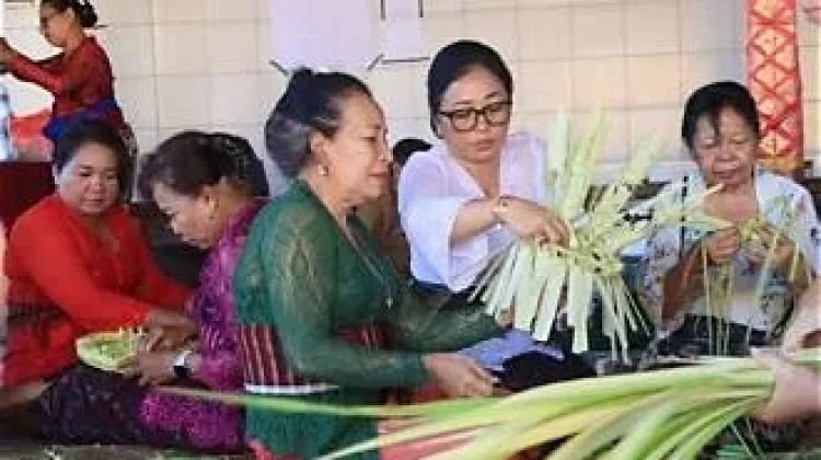 Peran Wanita dalam Hindu: Kunci Keluarga Harmonis dan Generasi Unggul