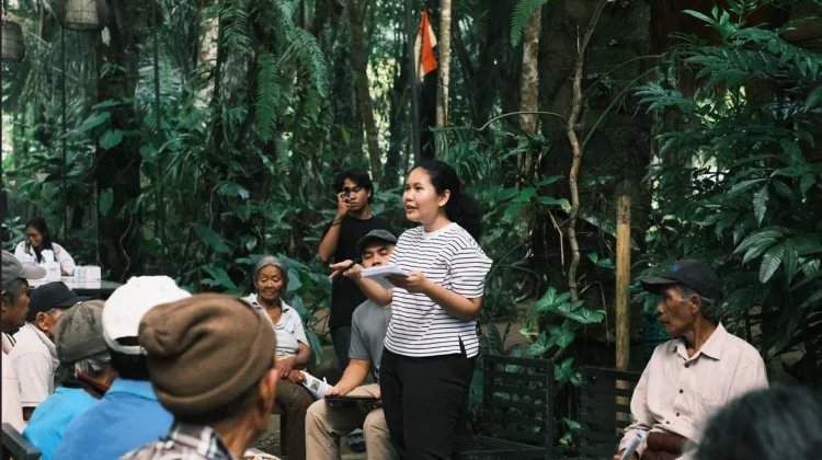 Pertanian Regeneratif Berbasis Komunitas Selamatkan Kunang-kunang Taro