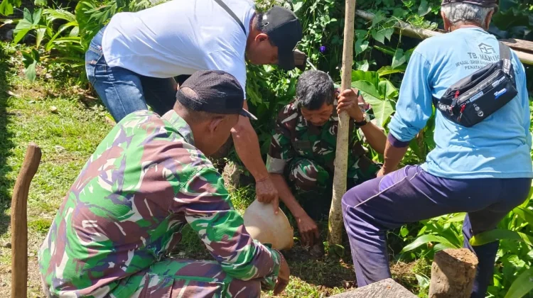 Danramil Penebel Dorong Penghijauan dan Kelestarian Lingkungan