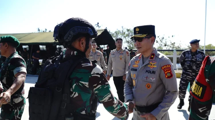 Wakapolda Bali Lepas Satgas Pamtas Yonif 900 menuju Papua