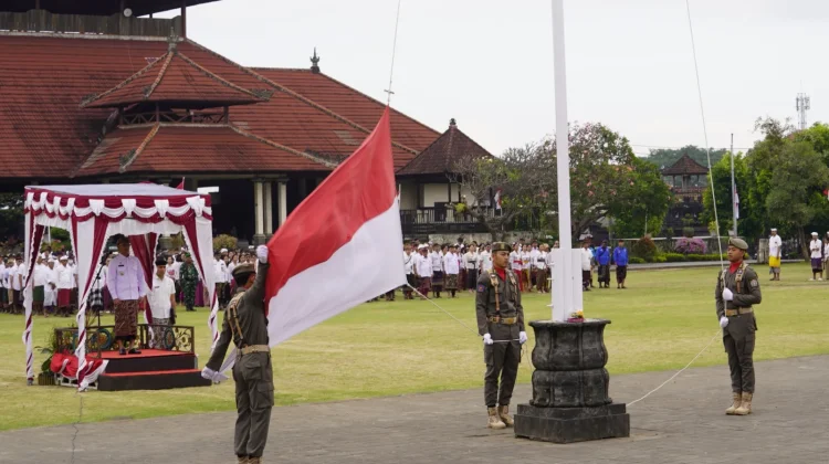 Pemkab Klungkung Gelar Upacara Peringatan Hari Jadi Provinsi Bali ke-68