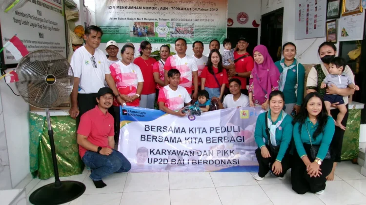 Jelang HUT ke-81 RI, PLN UP2D Bali dan PIKK Gelar Aksi Sosial