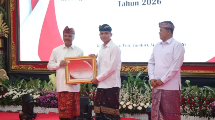 Sekda Bali Apresiasi Pemenang Lomba dan Penerima Penghargaan Hari Jadi ke-68
