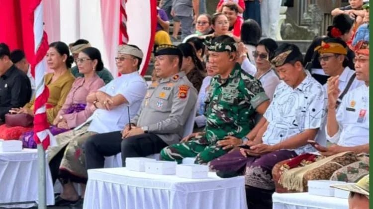 Pawai Budaya Anak Meriahkan HUT RI ke-81 di Klungkung