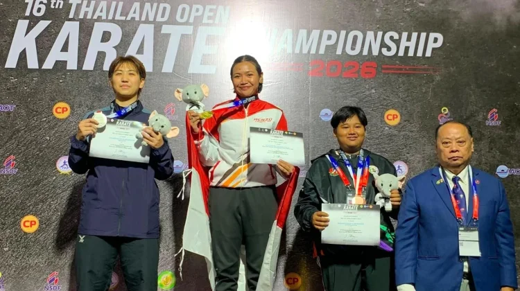 Karateka Bali Komang Astrid Sabet Emas di Thailand Open 2026